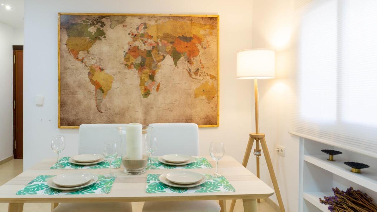 Apartment Caleta Beach มาลากา ภายนอก รูปภาพ