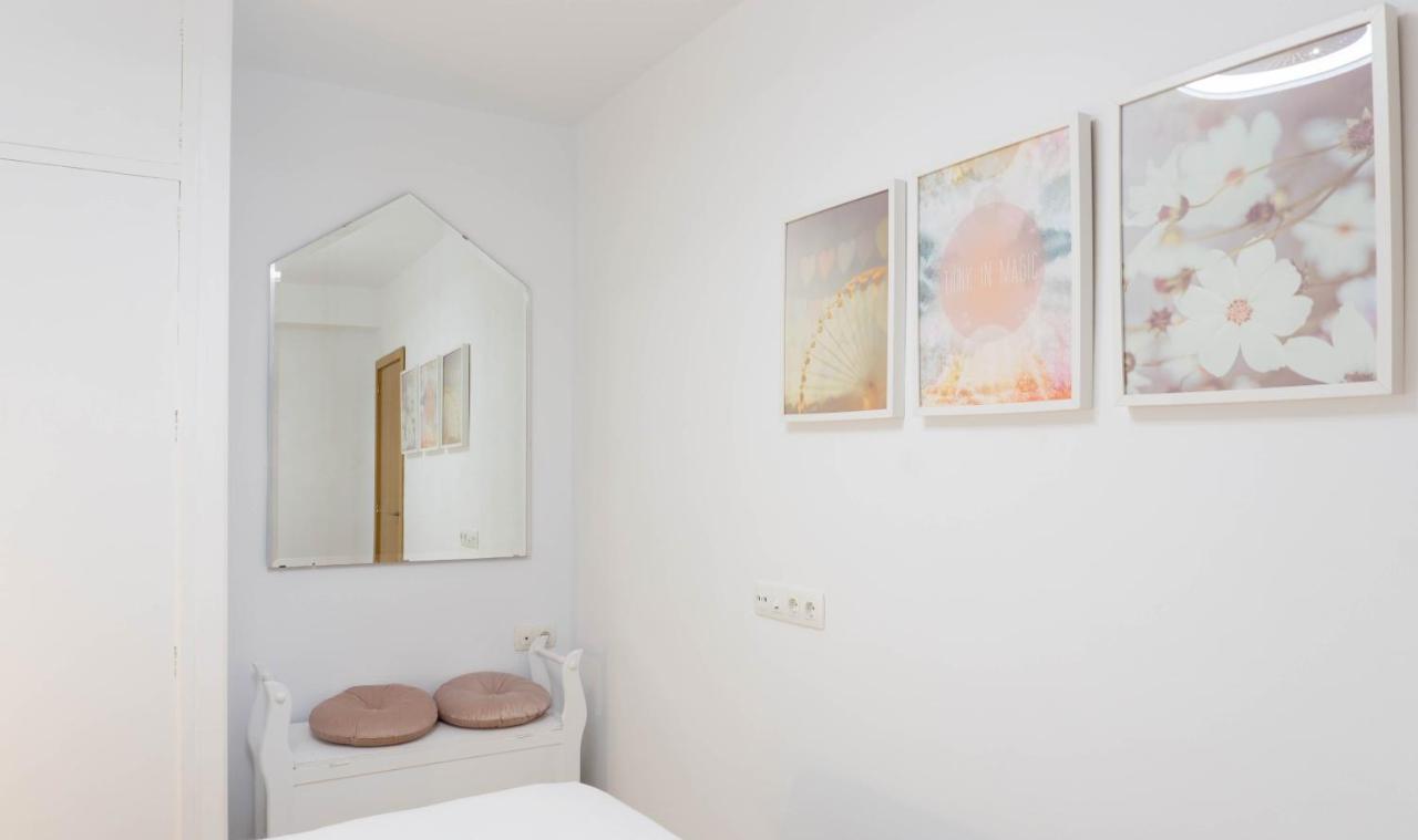 Apartment Caleta Beach มาลากา ภายนอก รูปภาพ
