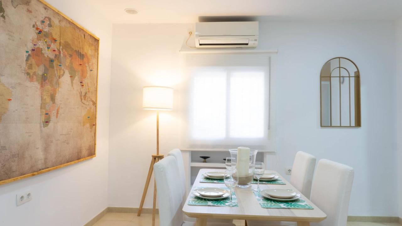 Apartment Caleta Beach มาลากา ภายนอก รูปภาพ