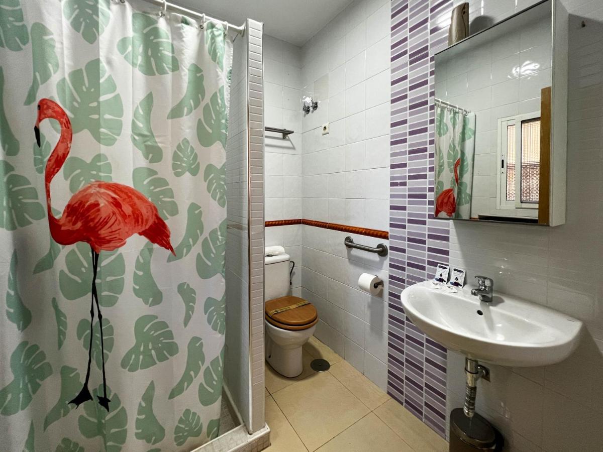 Apartment Caleta Beach มาลากา ภายนอก รูปภาพ