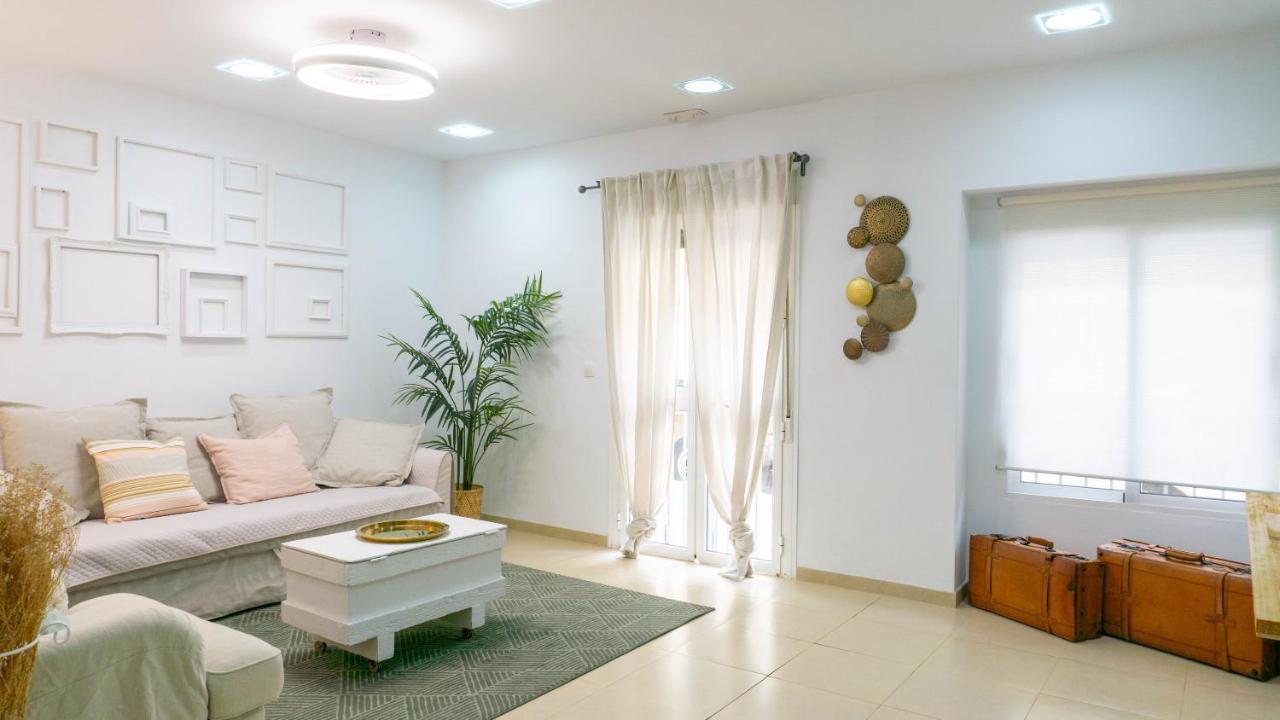Apartment Caleta Beach มาลากา ภายนอก รูปภาพ